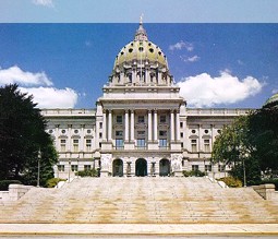 Blick auf das Pennsylvania State Capitol in Harrisburg
